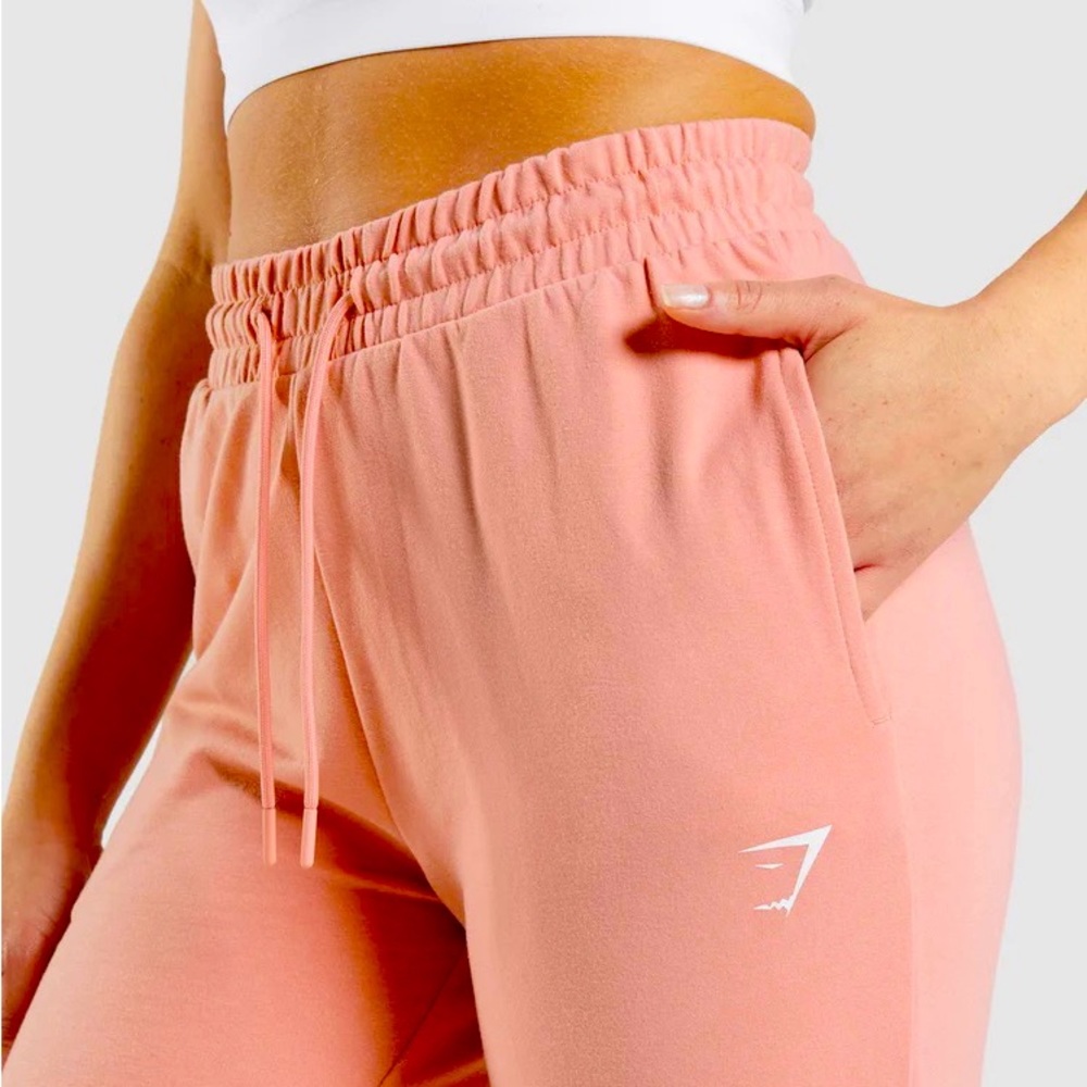 NWOT Gymshark training joggers